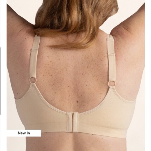 Truekind Wireless Lift T-Shirt Bra [A4-20] - Picture 3 of 5
